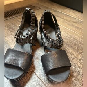 Antelope Black Chain Sandals